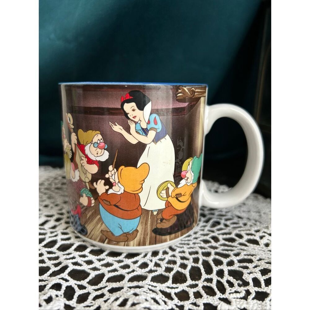 Disney Snow White and the Seven Dwarfs Coffee Mug Tea Cup - Japan